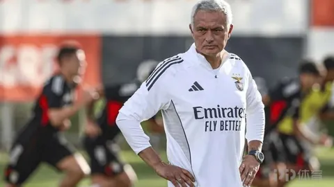 迪巴拉助力罗马豪取意甲10季进球新高，恩波利惨遭7球血洗！